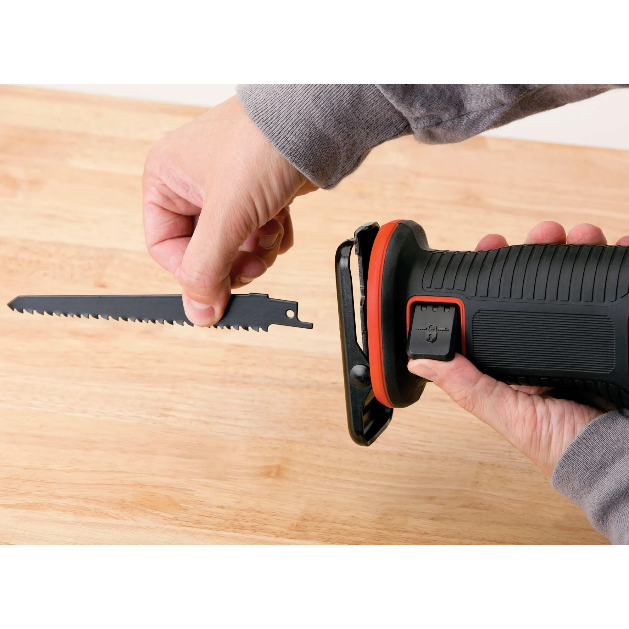 20V MAX* POWERCONNECT™ 7/8-Inch Cordless Reciprocating Saw