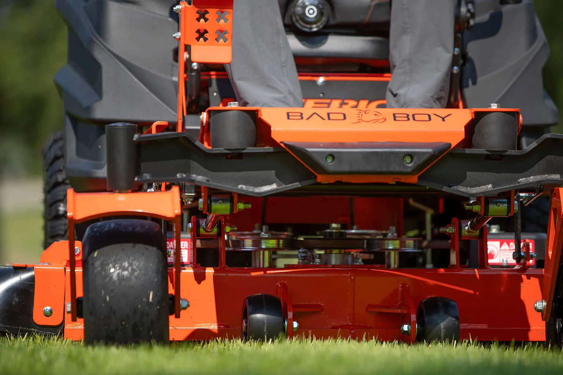 Bad Boy Maverick HD 48" Commercial Zero-Turn Mower w/ 24hp Honda GXV700 EFI